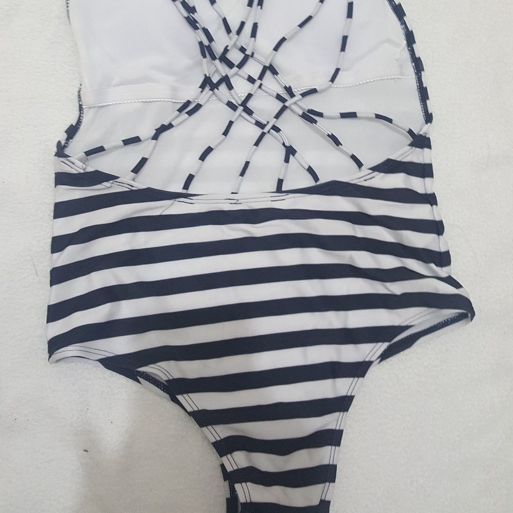 Stripes swimming suit black and white monokini - Picture 3 of 4